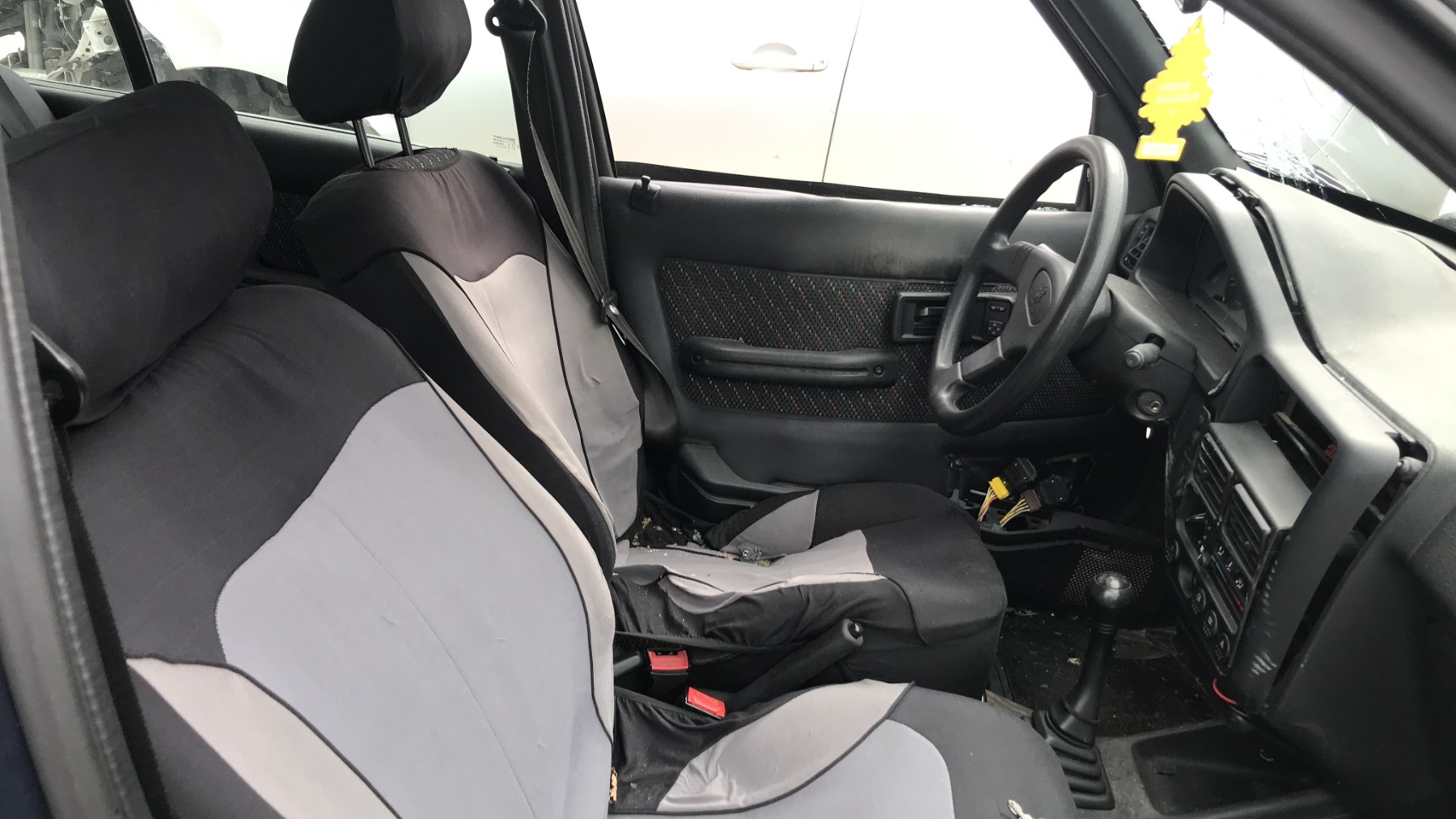 Image PEUGEOT 106