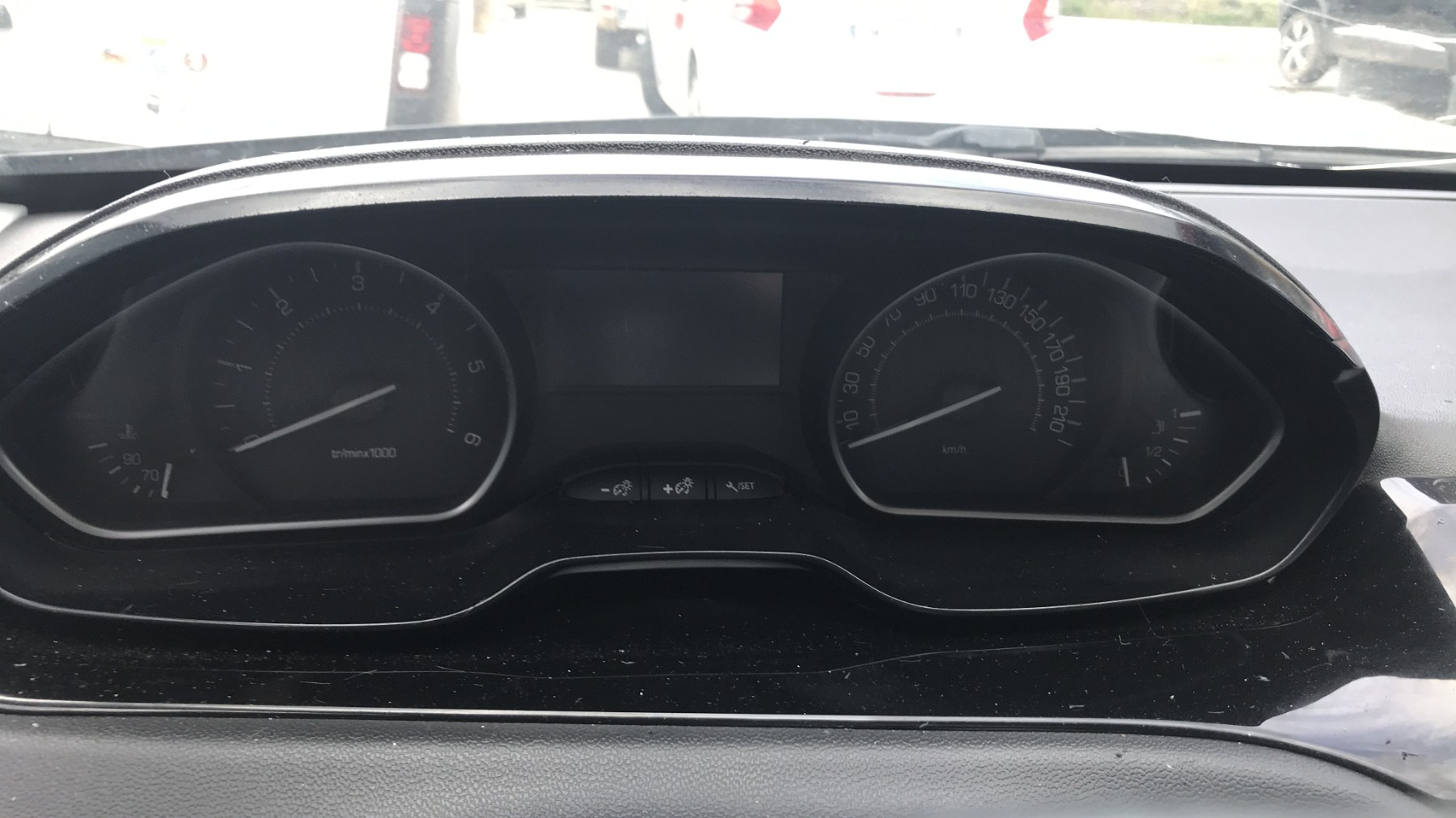 Image PEUGEOT 208 1