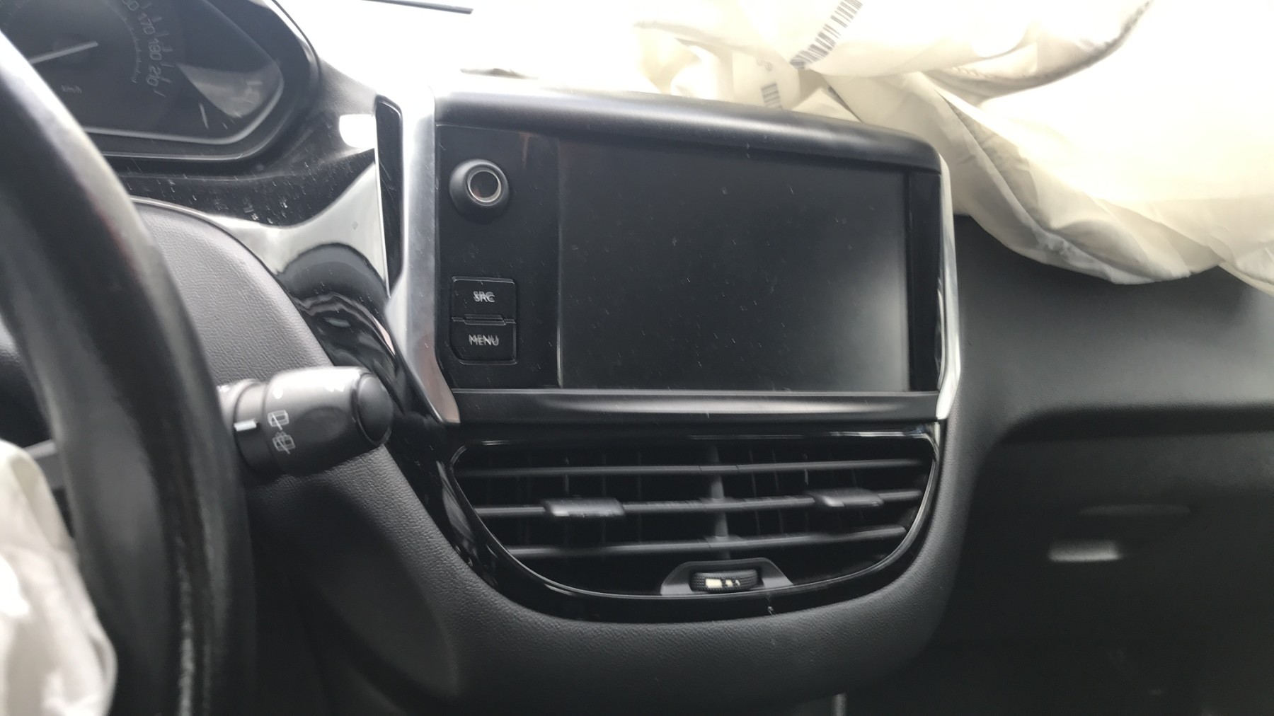 Image PEUGEOT 208 1