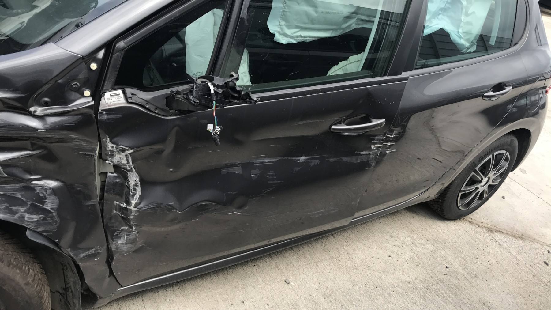 Image PEUGEOT 208 1