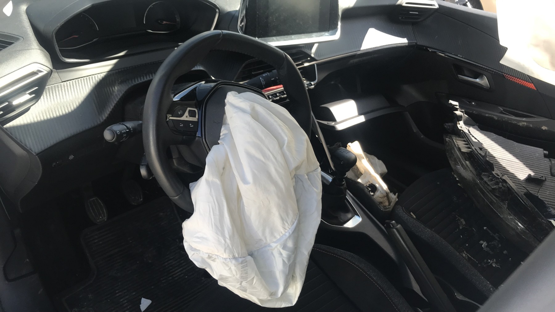 Image PEUGEOT 208 2