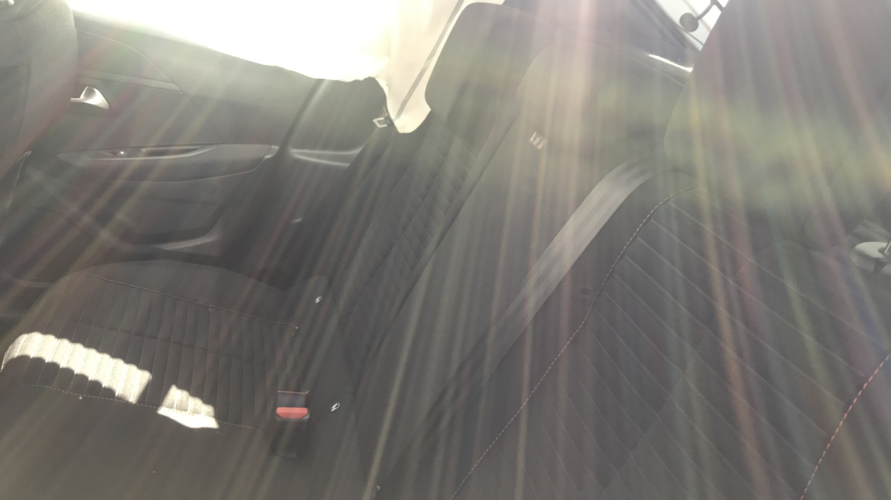 Image PEUGEOT 208 2