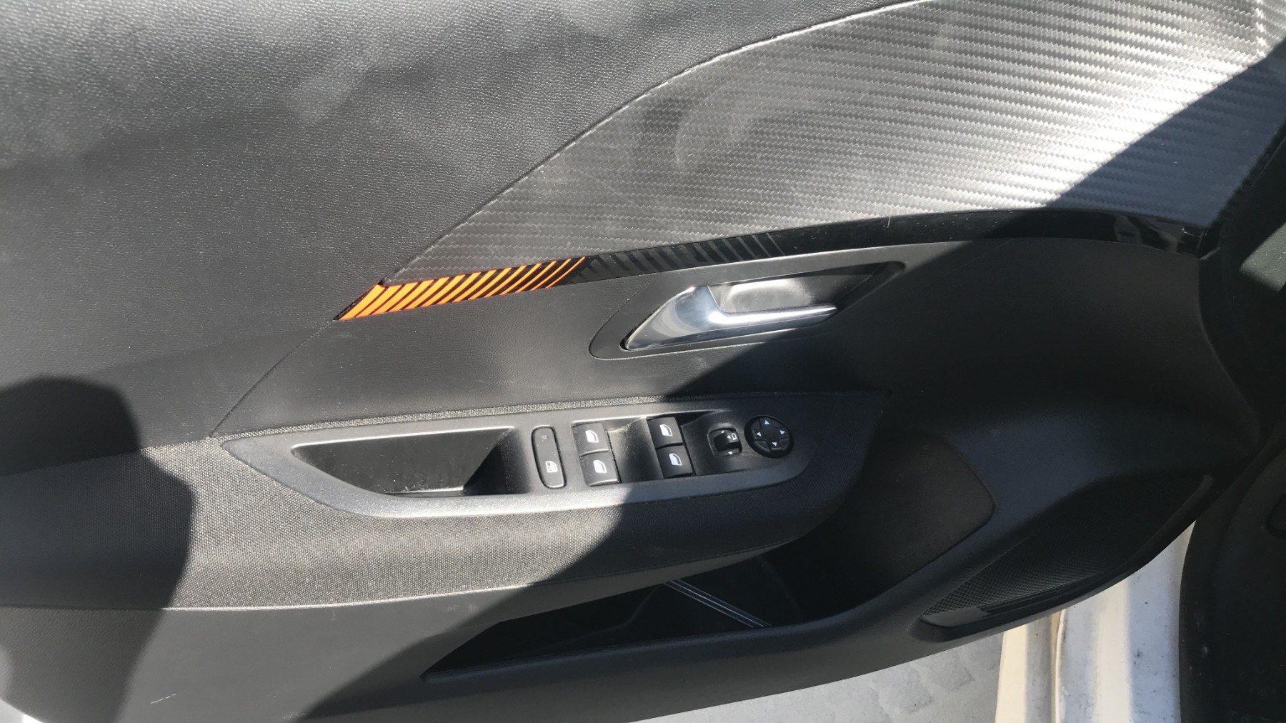 Image PEUGEOT 208 2