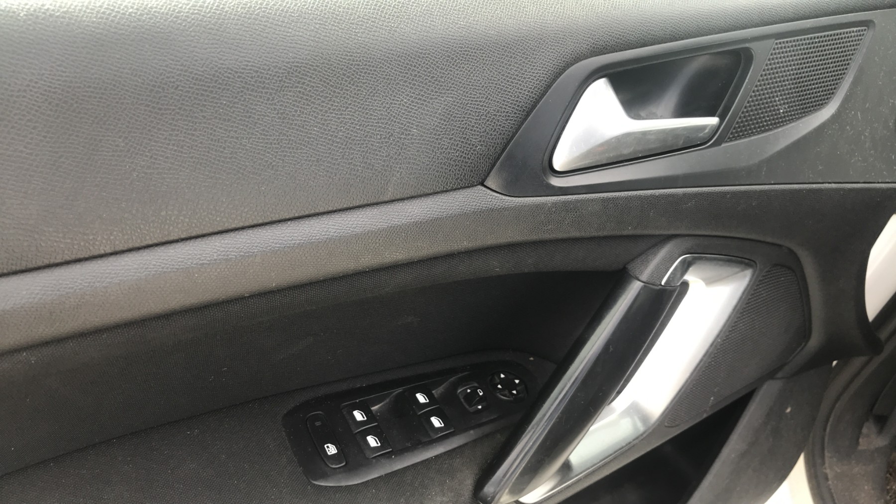 Image PEUGEOT 308 2