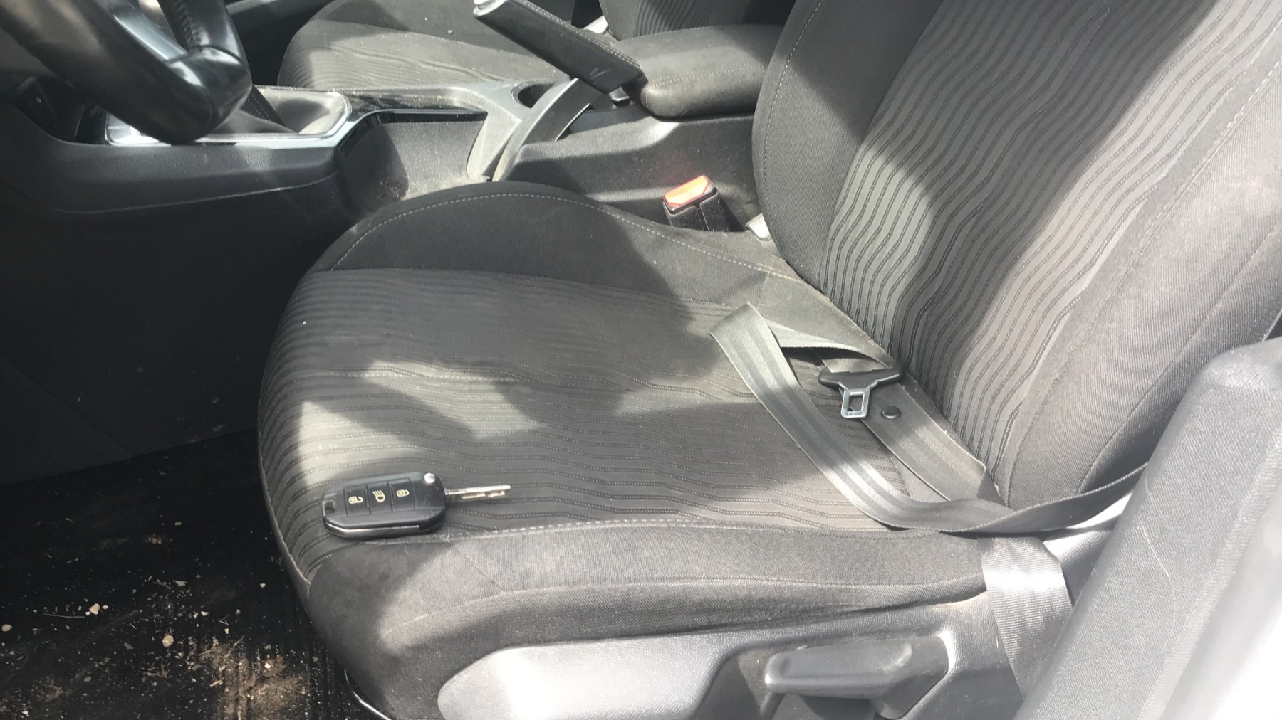 Image PEUGEOT 308 2