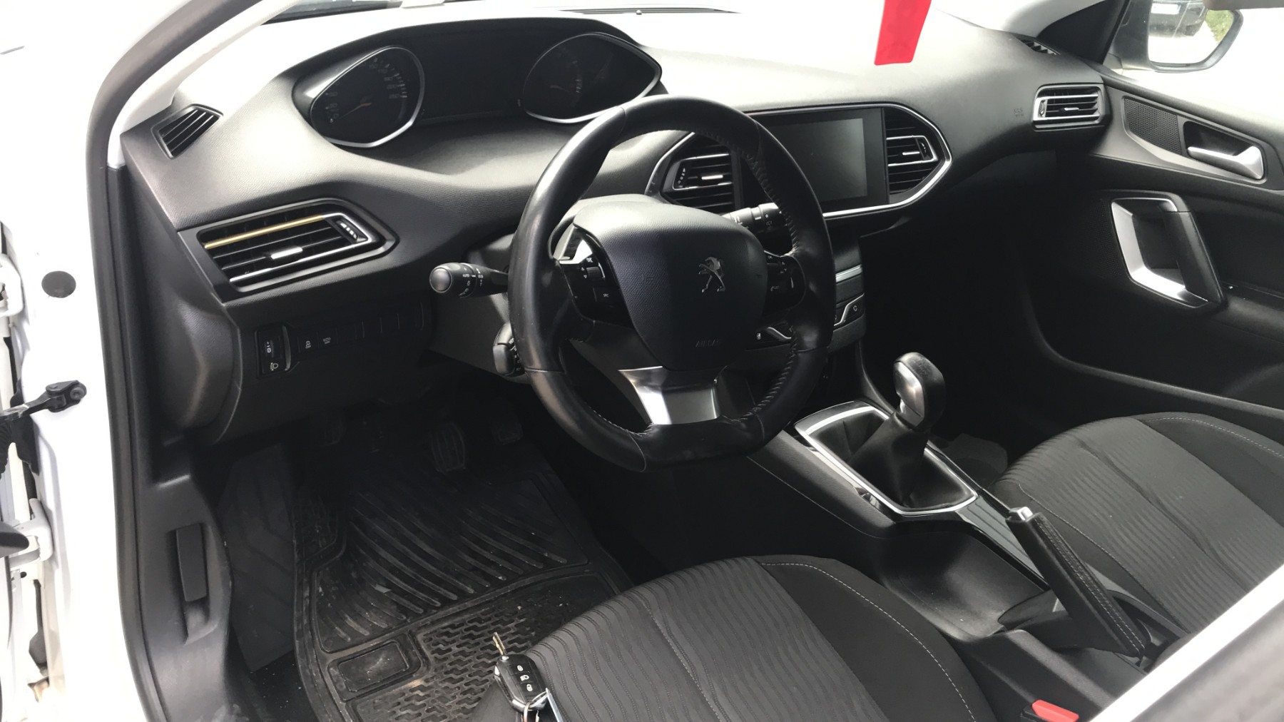 Image PEUGEOT 308 2