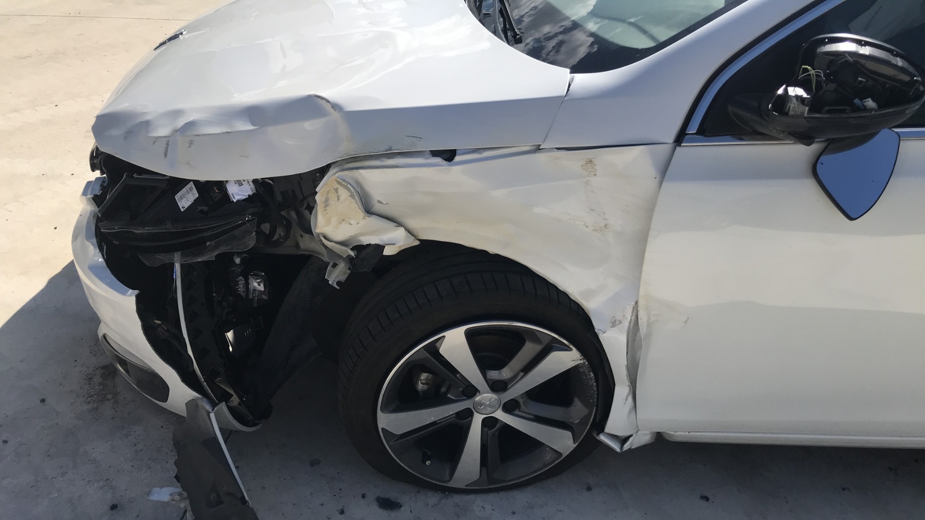 Image PEUGEOT 308 2