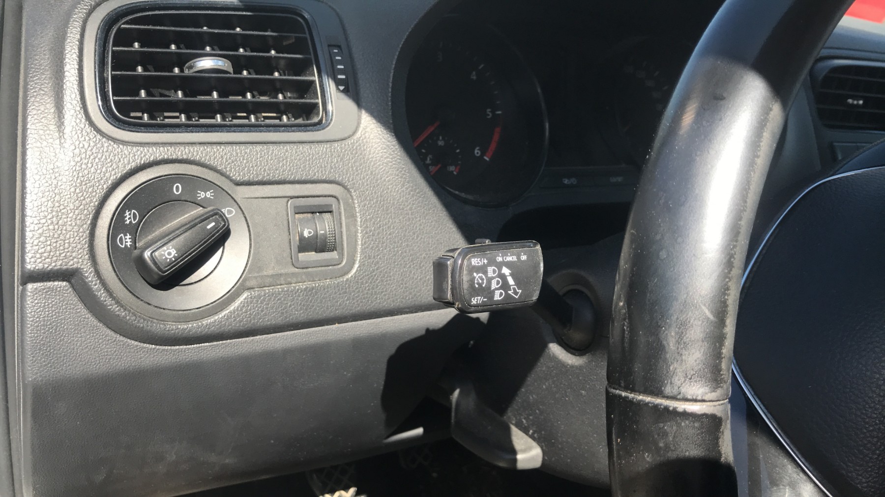 Image VOLKSWAGEN POLO 5