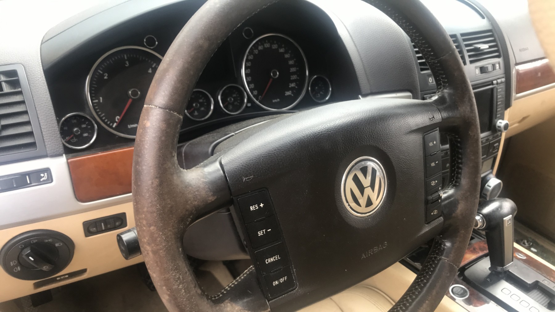 Image VOLKSWAGEN TOUAREG 1