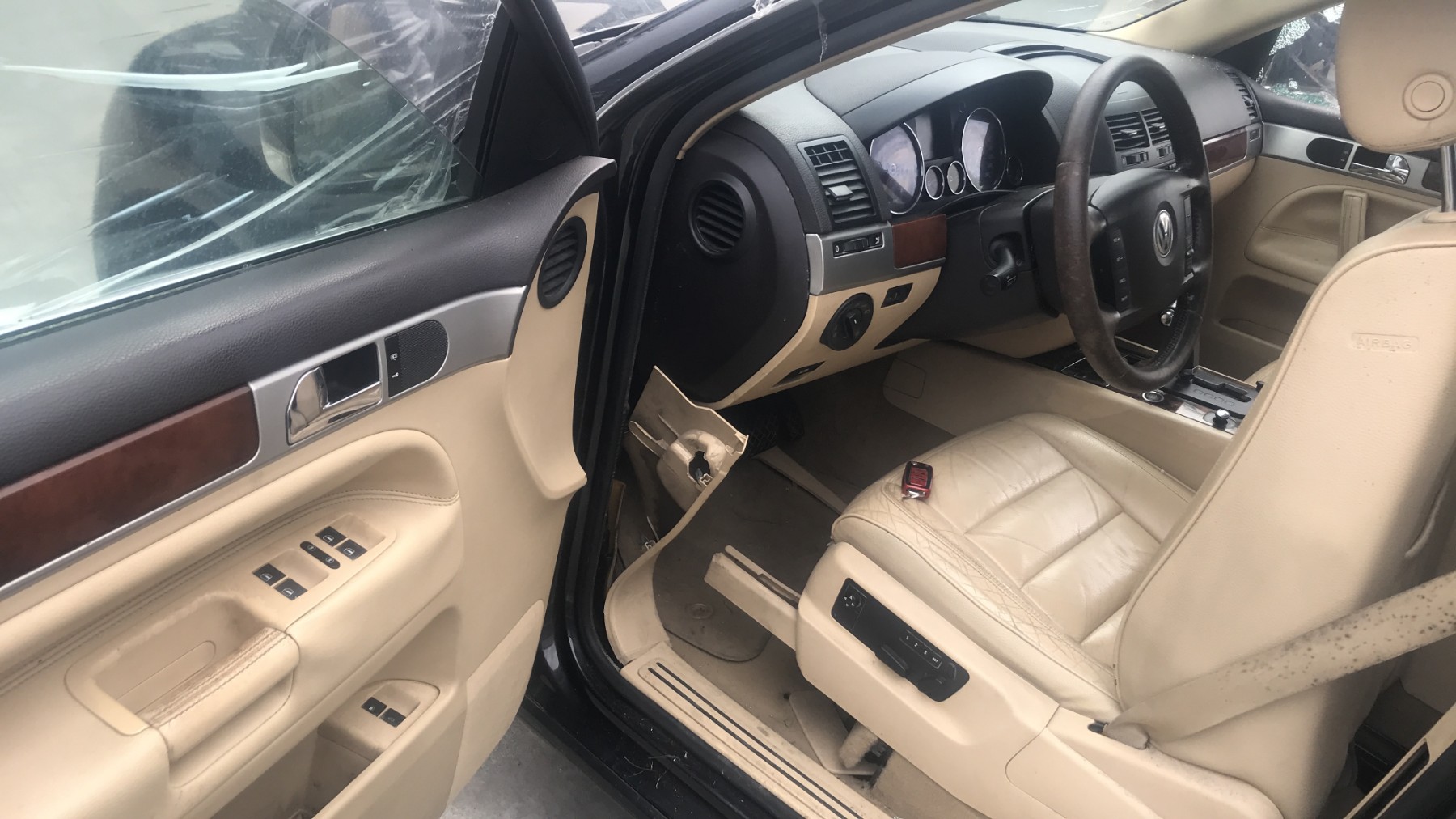 Image VOLKSWAGEN TOUAREG 1
