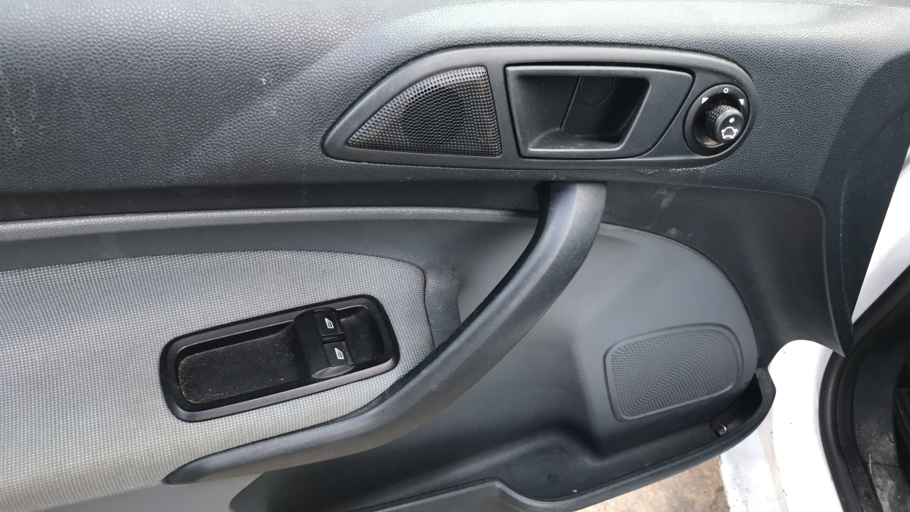 Image FORD FIESTA 6