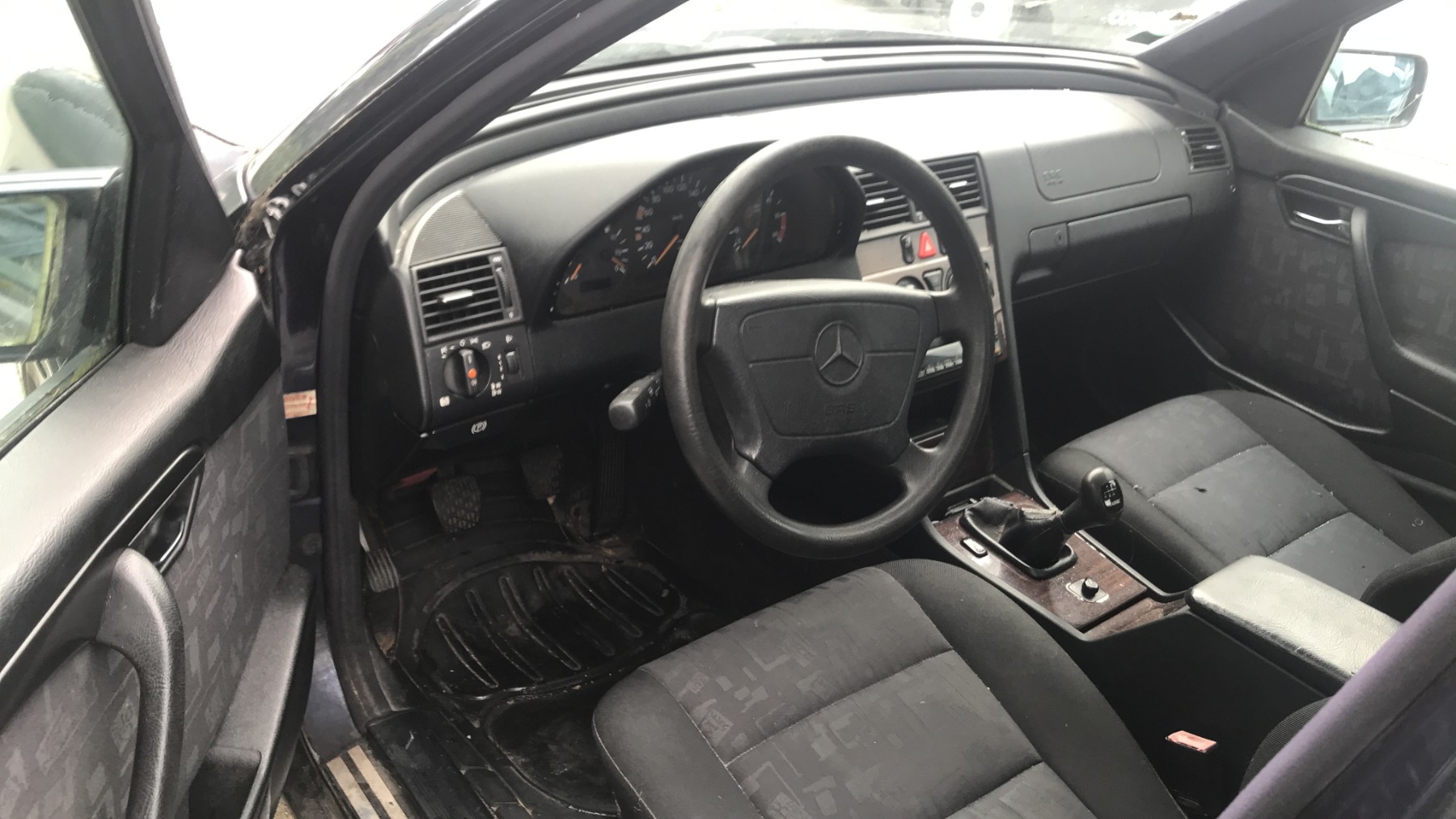 Image MERCEDES CLASSE C 202