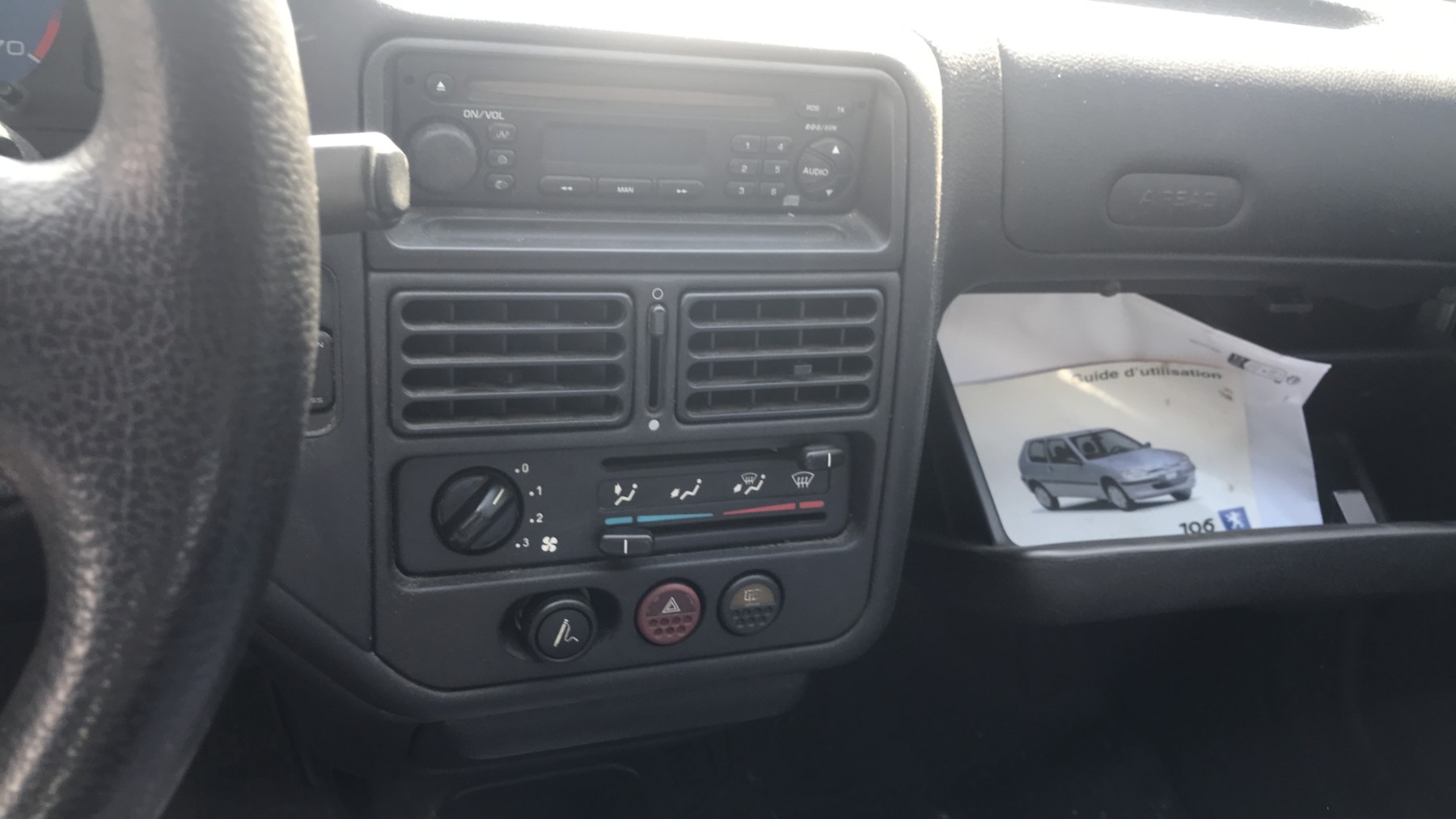 Image PEUGEOT 106