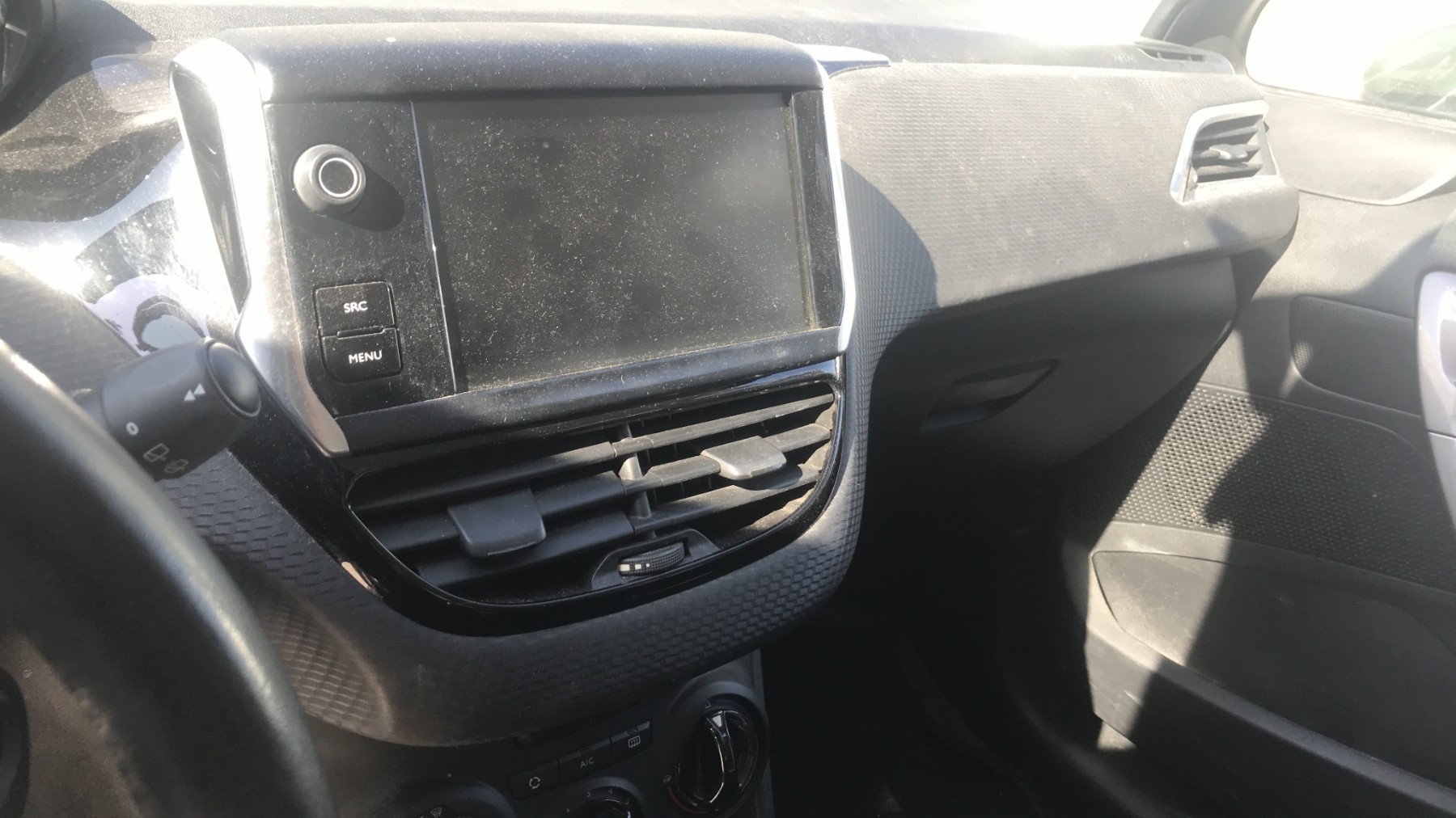 Image PEUGEOT 2008 1