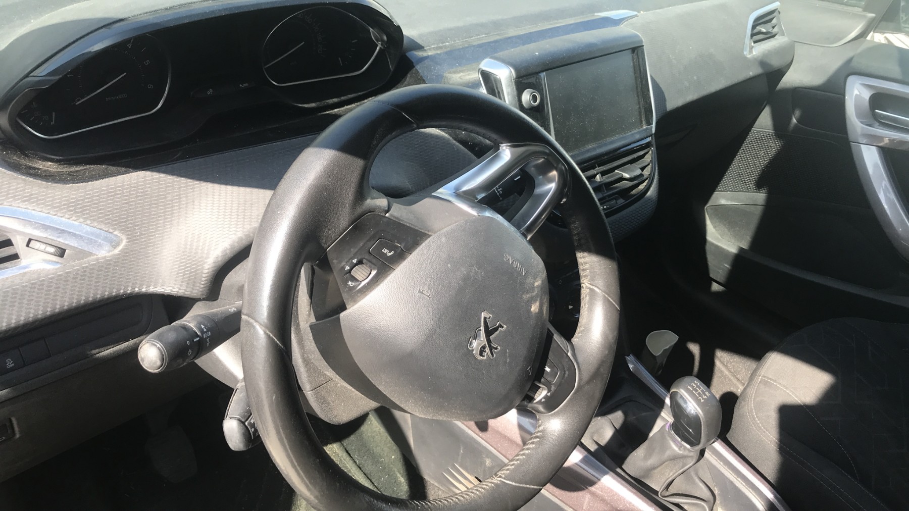 Image PEUGEOT 2008 1