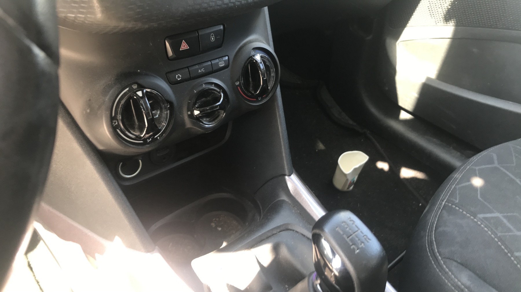 Image PEUGEOT 2008 1