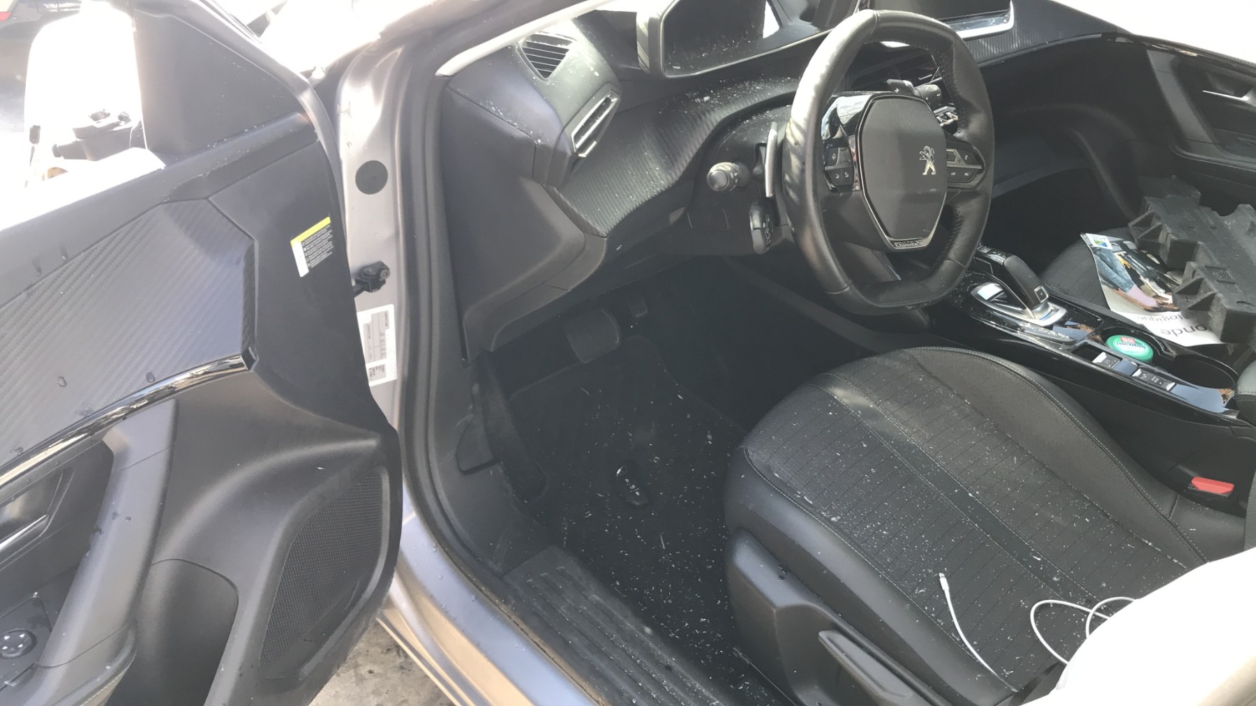 Image PEUGEOT 2008 2