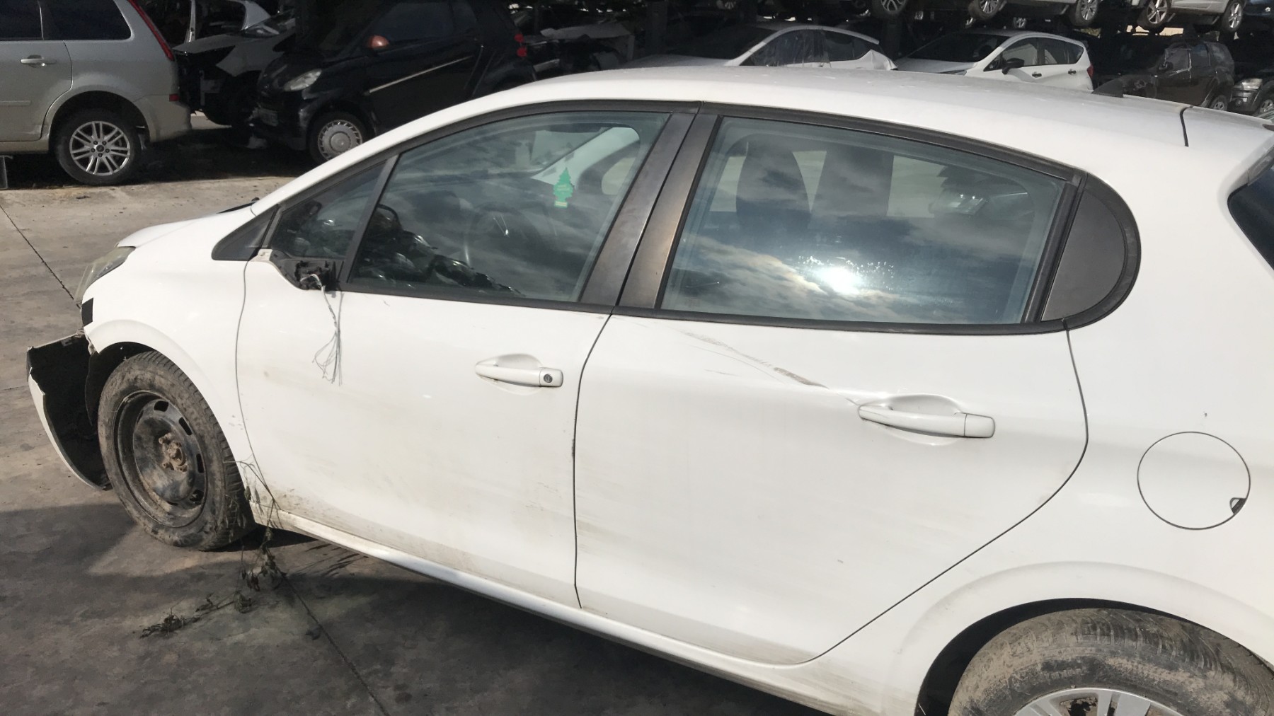 Image PEUGEOT 208 1