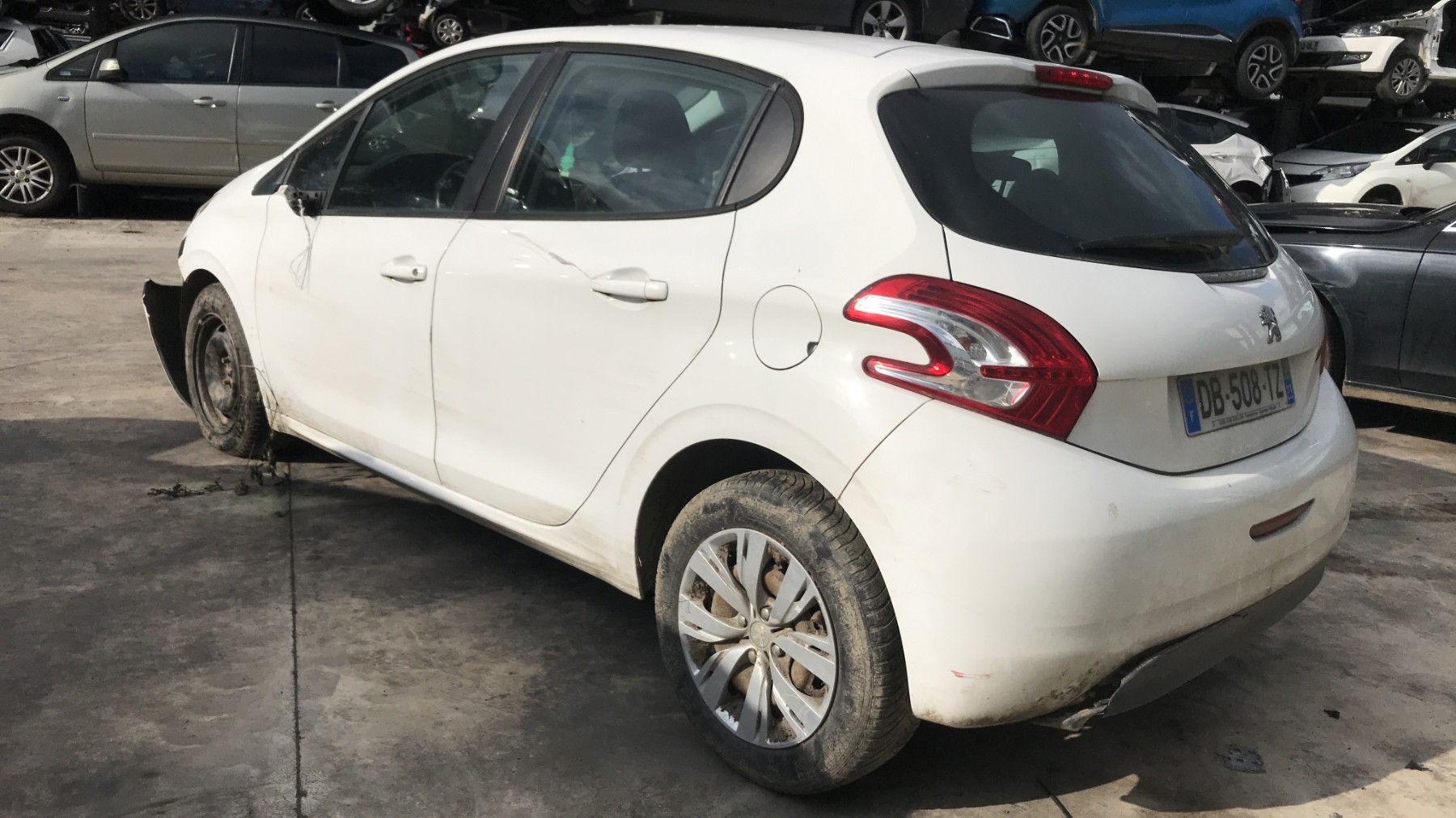 Image PEUGEOT 208 1