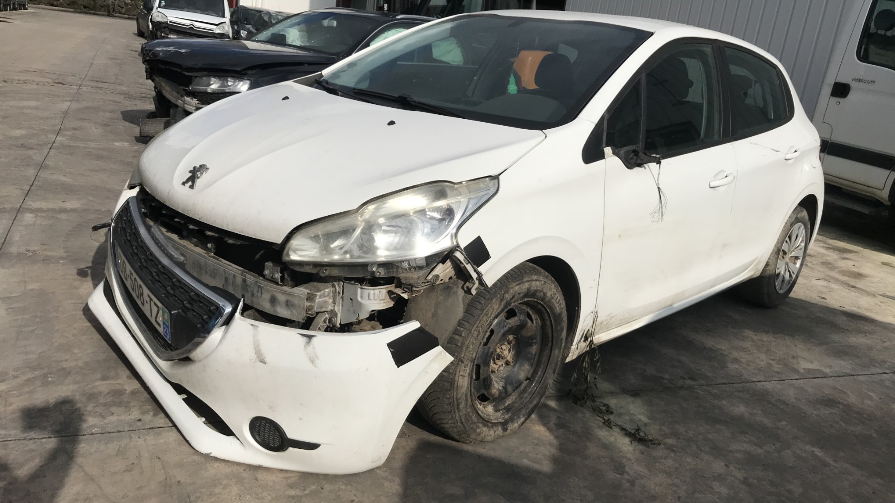 Image PEUGEOT 208 1