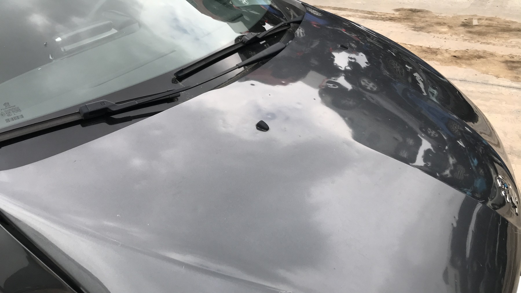 Image PEUGEOT 208 1