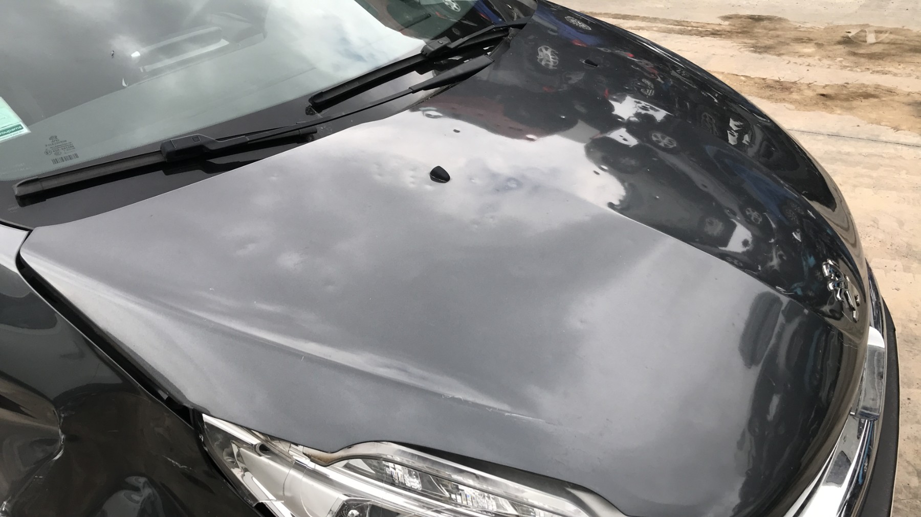 Image PEUGEOT 208 1