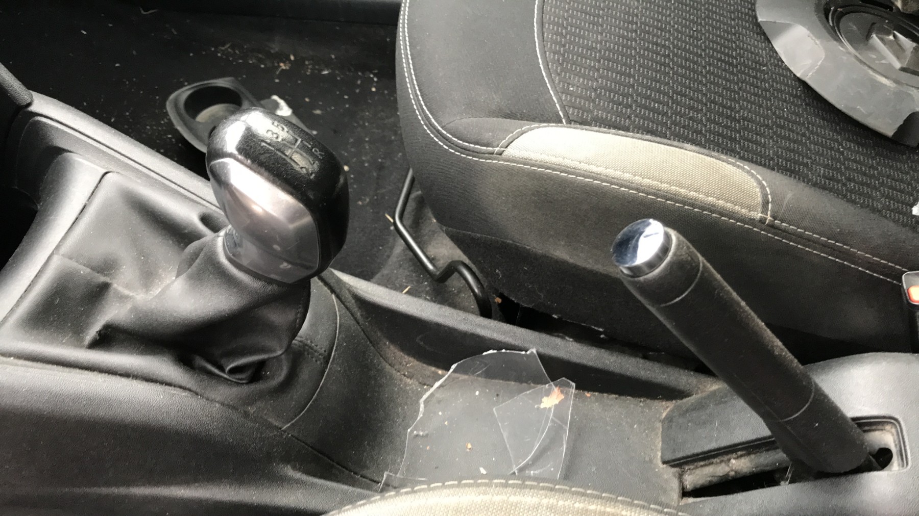 Image PEUGEOT 208 1