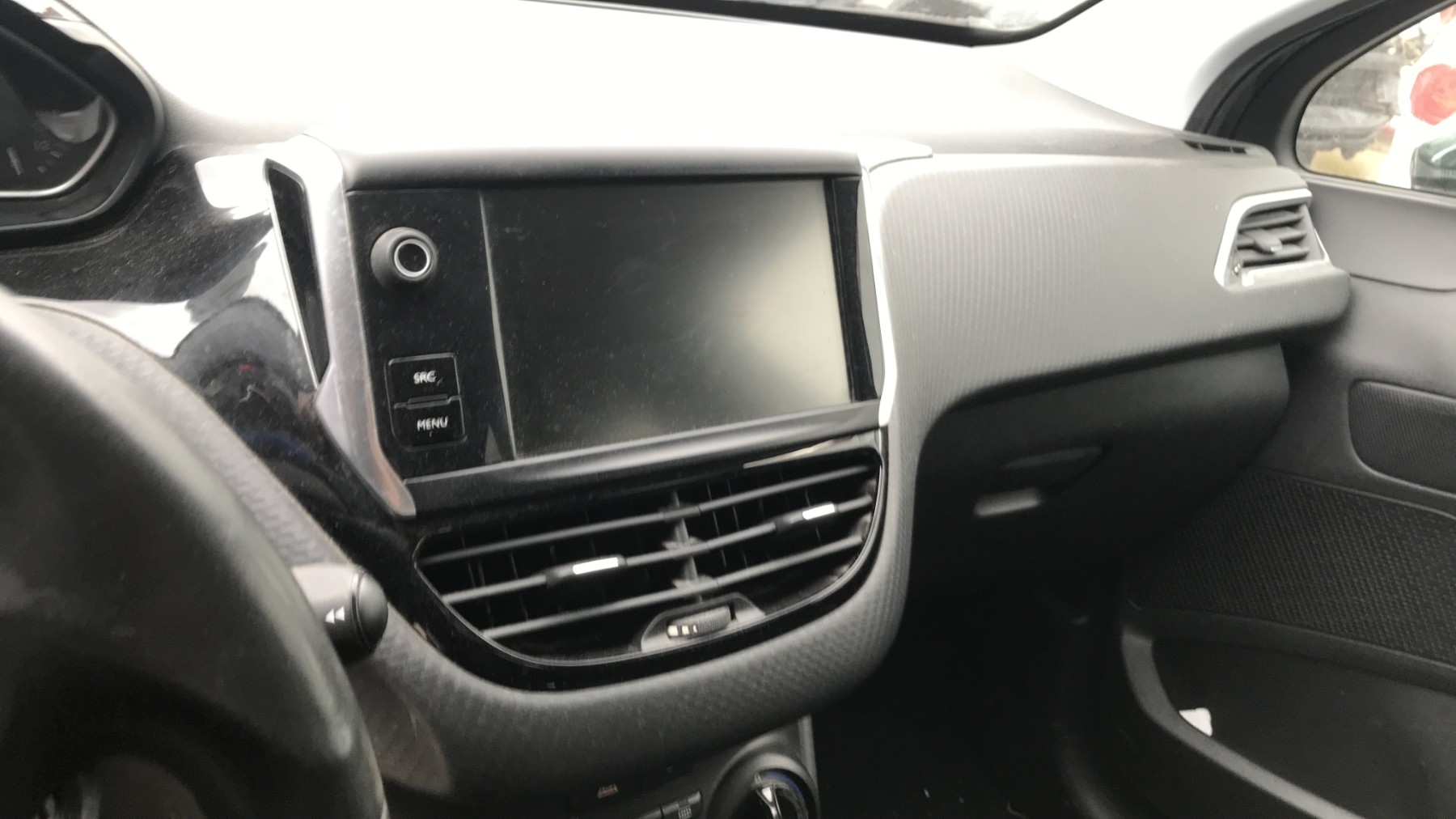Image PEUGEOT 208 1