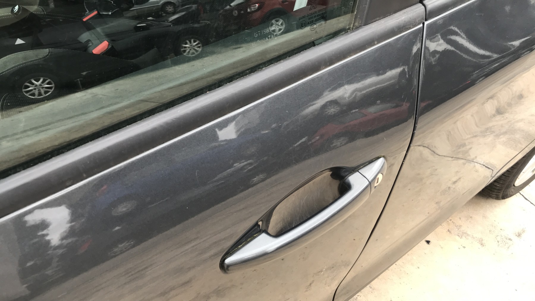 Image PEUGEOT 208 1