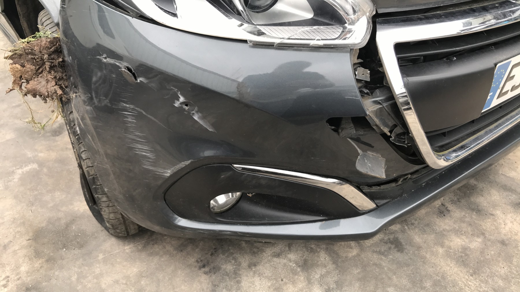 Image PEUGEOT 208 1