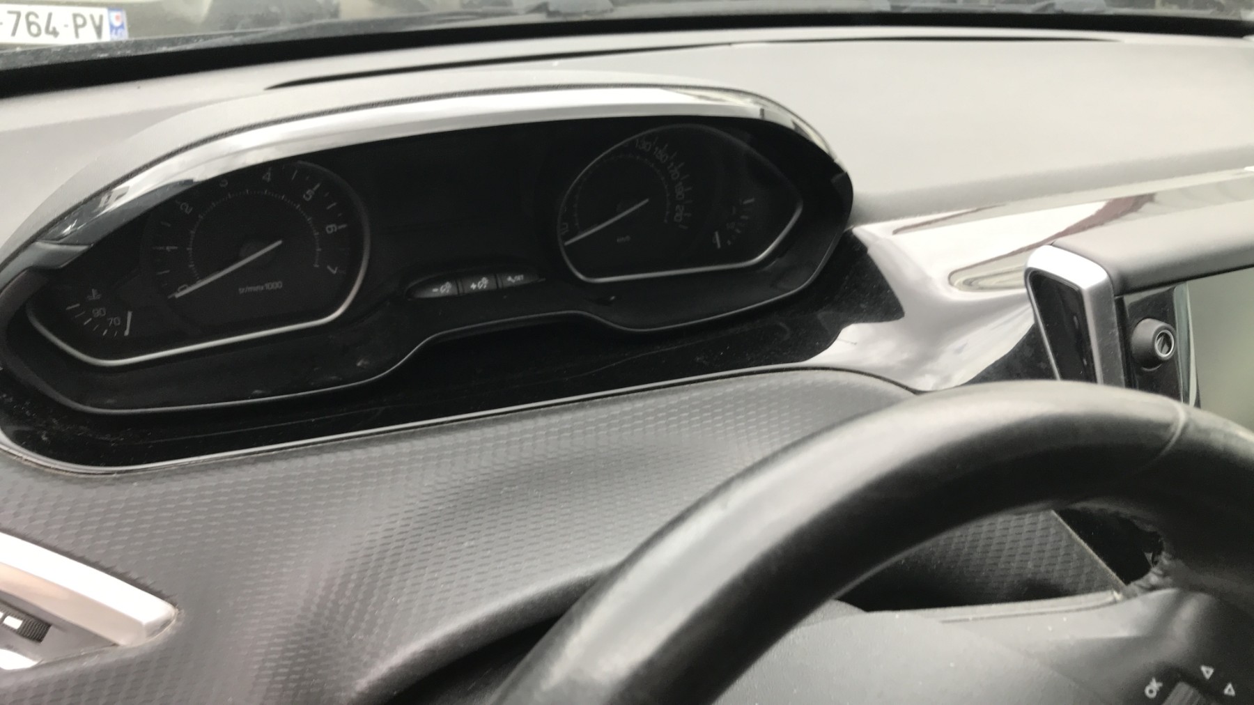 Image PEUGEOT 208 1