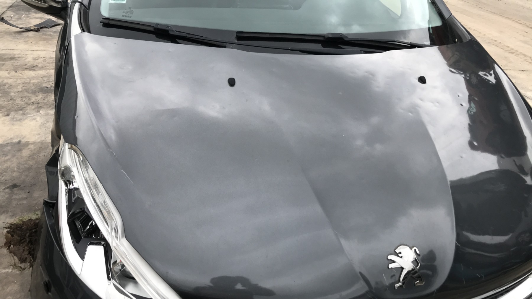 Image PEUGEOT 208 1