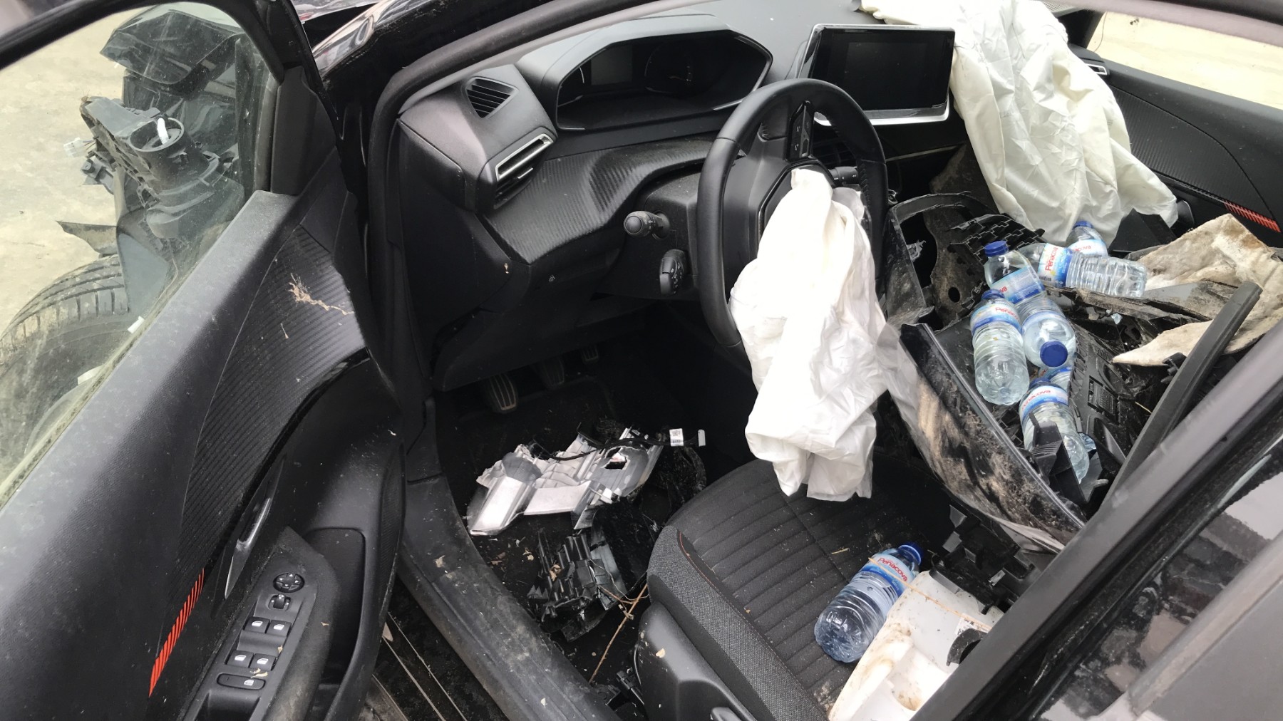 Image PEUGEOT 208 2