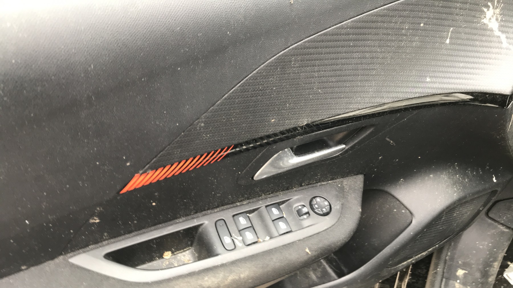 Image PEUGEOT 208 2