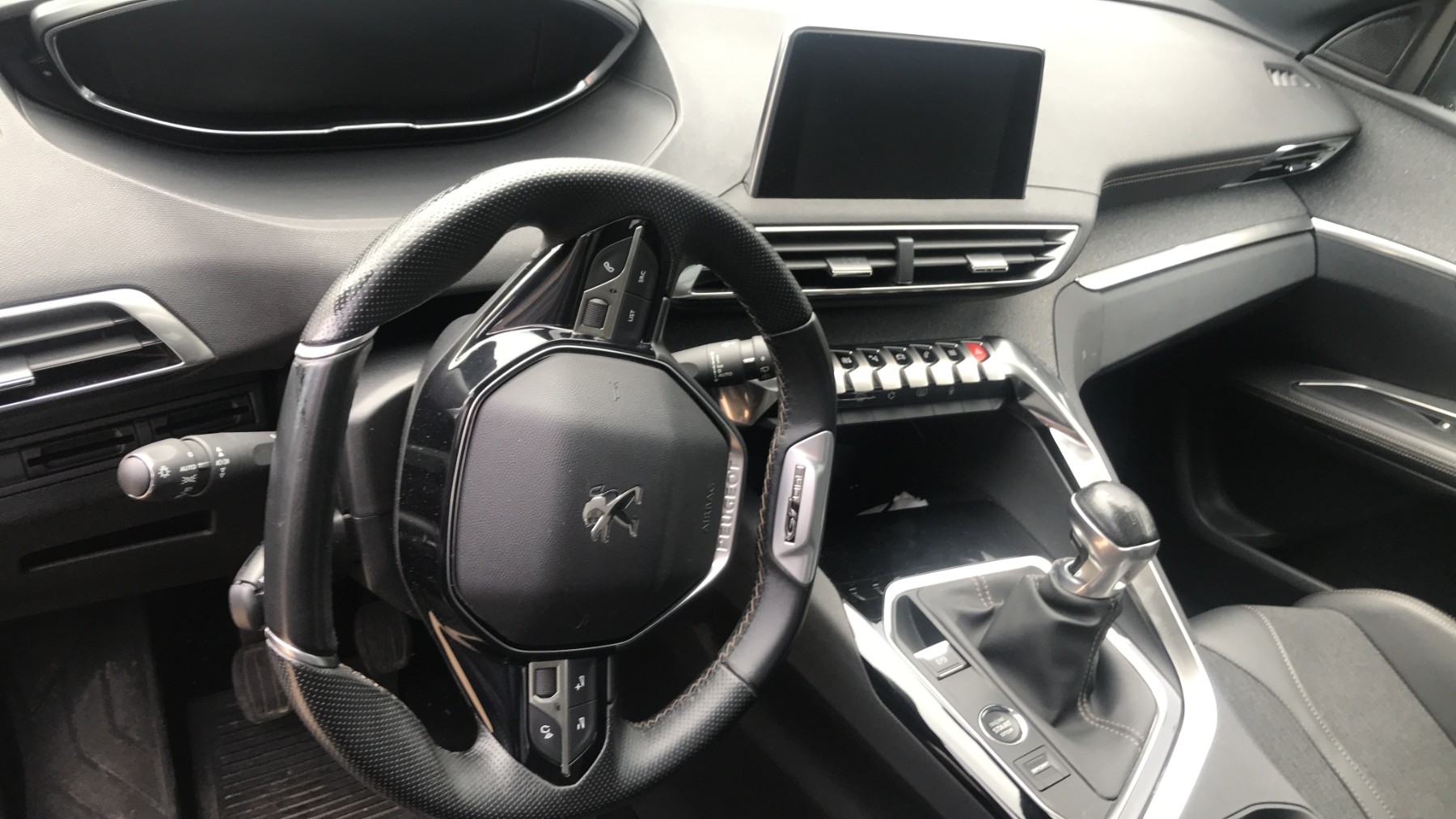 Image PEUGEOT 3008 2