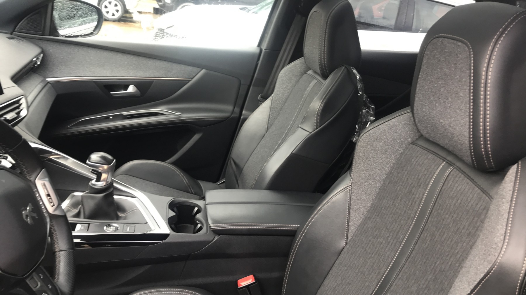 Image PEUGEOT 3008 2