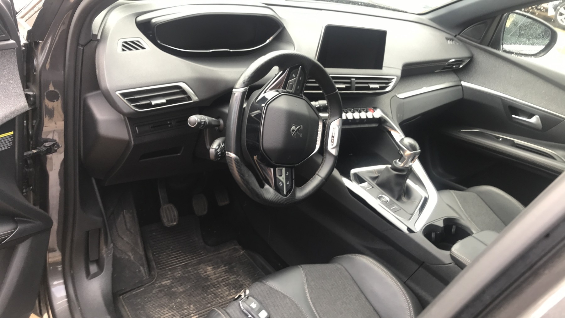 Image PEUGEOT 3008 2