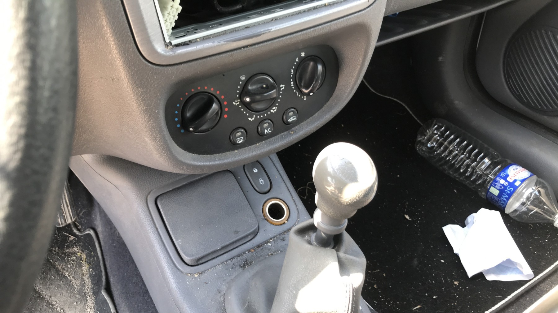 Image RENAULT CLIO 2