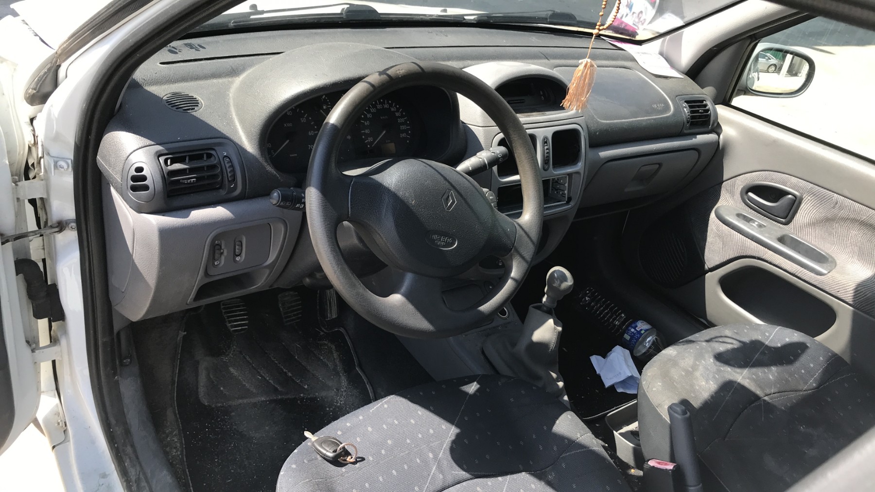 Image RENAULT CLIO 2