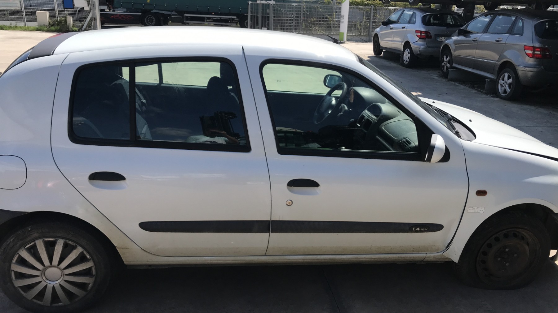 Image RENAULT CLIO 2