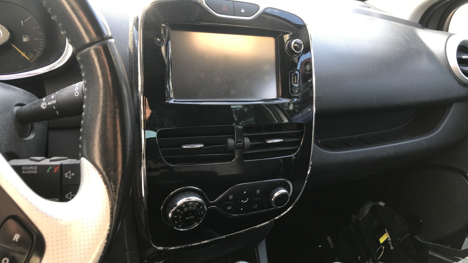 Image RENAULT CLIO 4