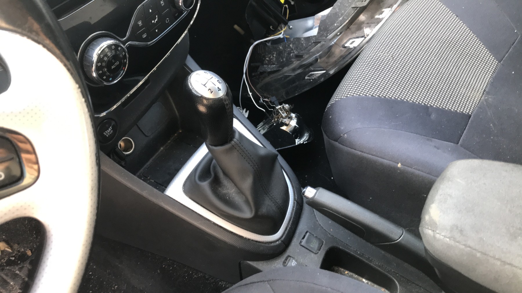 Image RENAULT CLIO 4