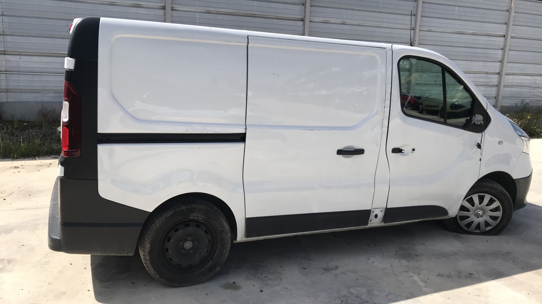 Image RENAULT TRAFIC 3 COURT
