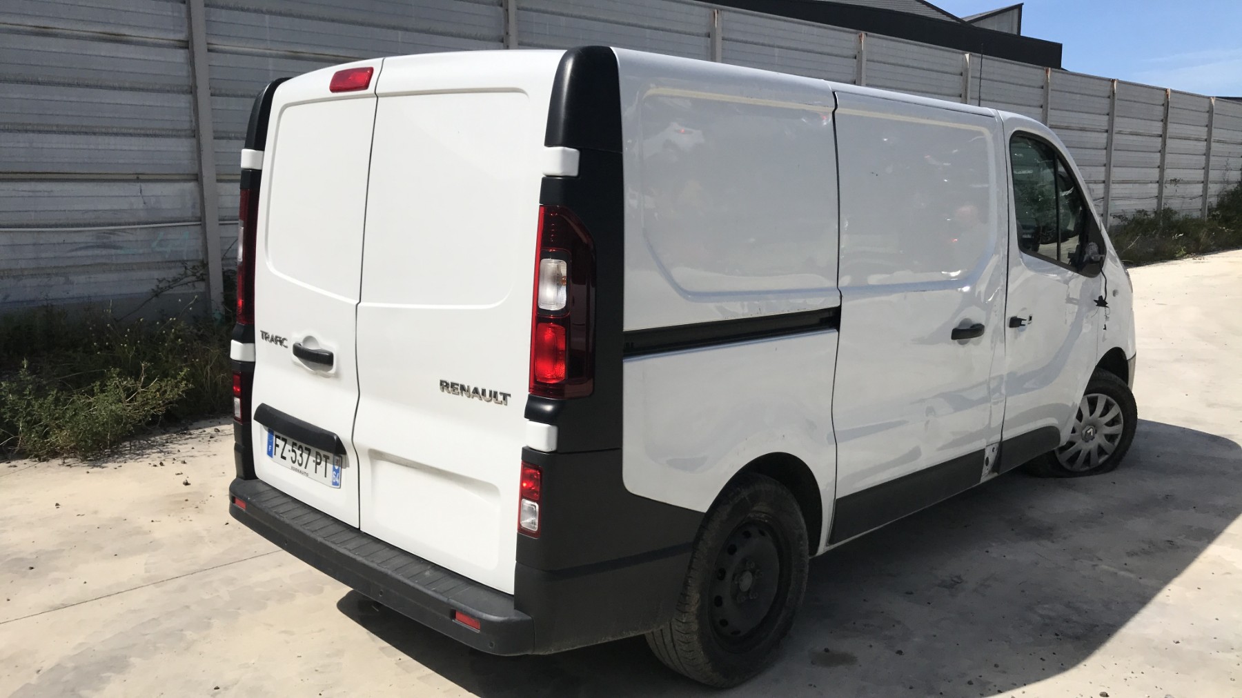 Image RENAULT TRAFIC 3 COURT