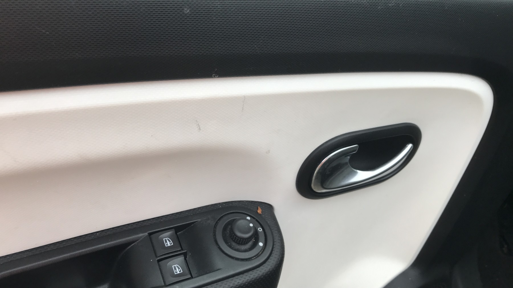 Image RENAULT TWINGO 3