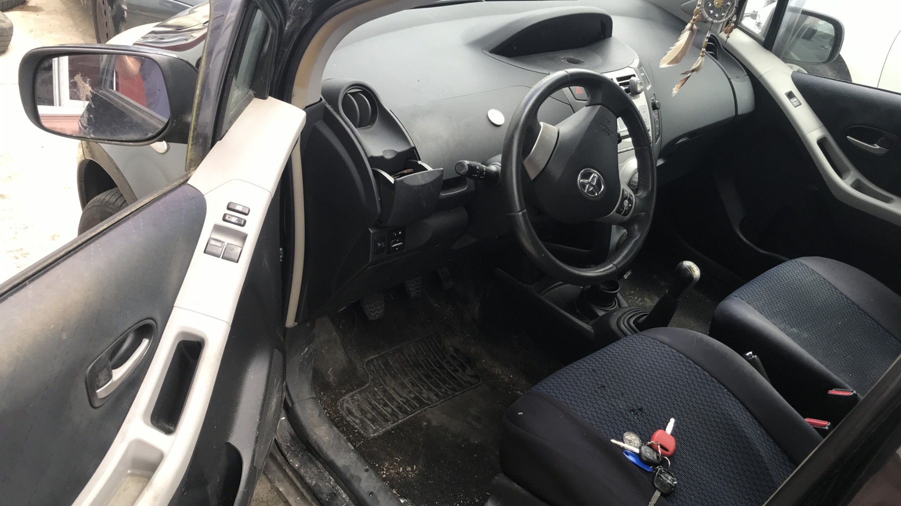 Image TOYOTA YARIS 2