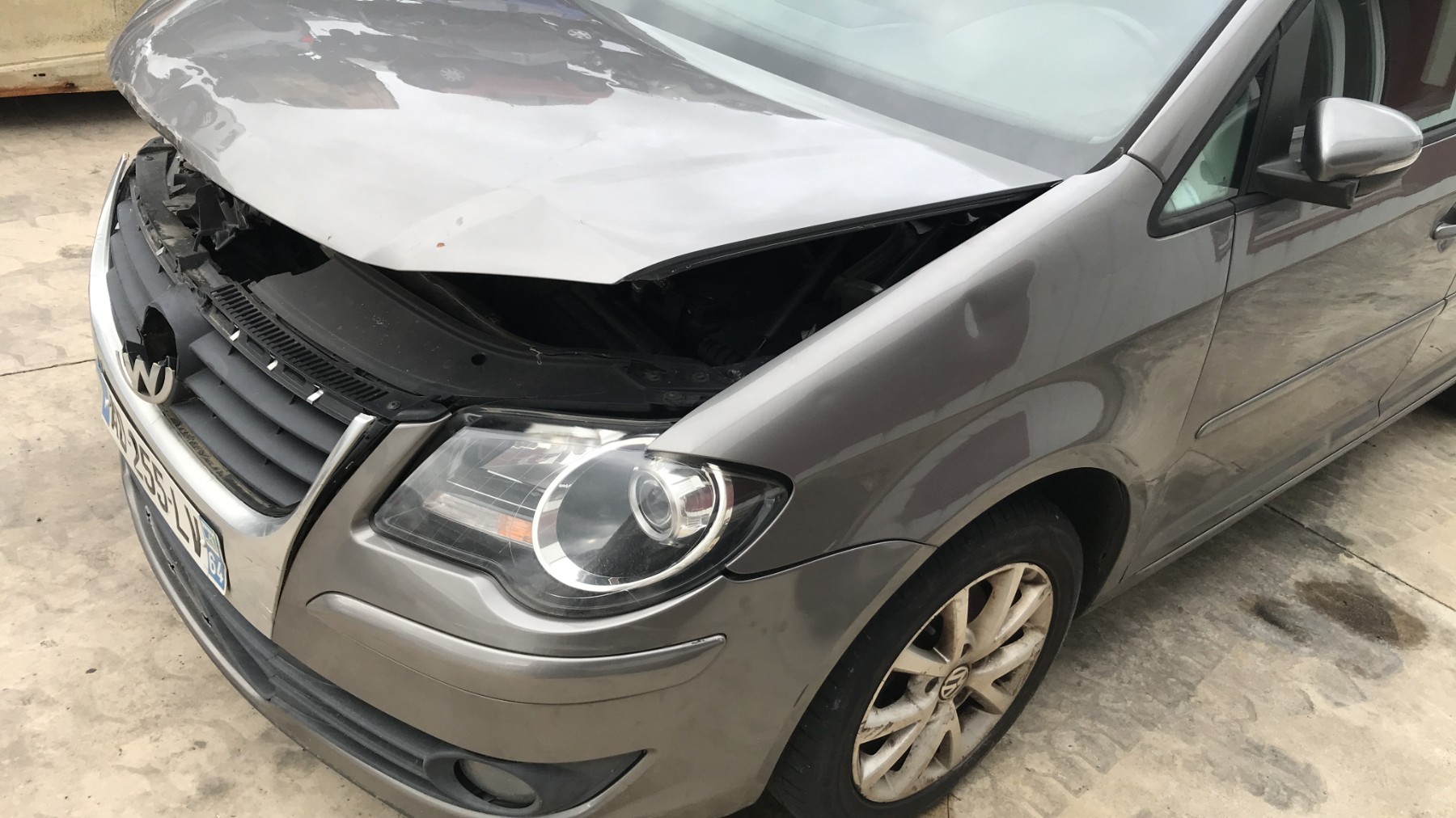 Image VOLKSWAGEN TOURAN 1
