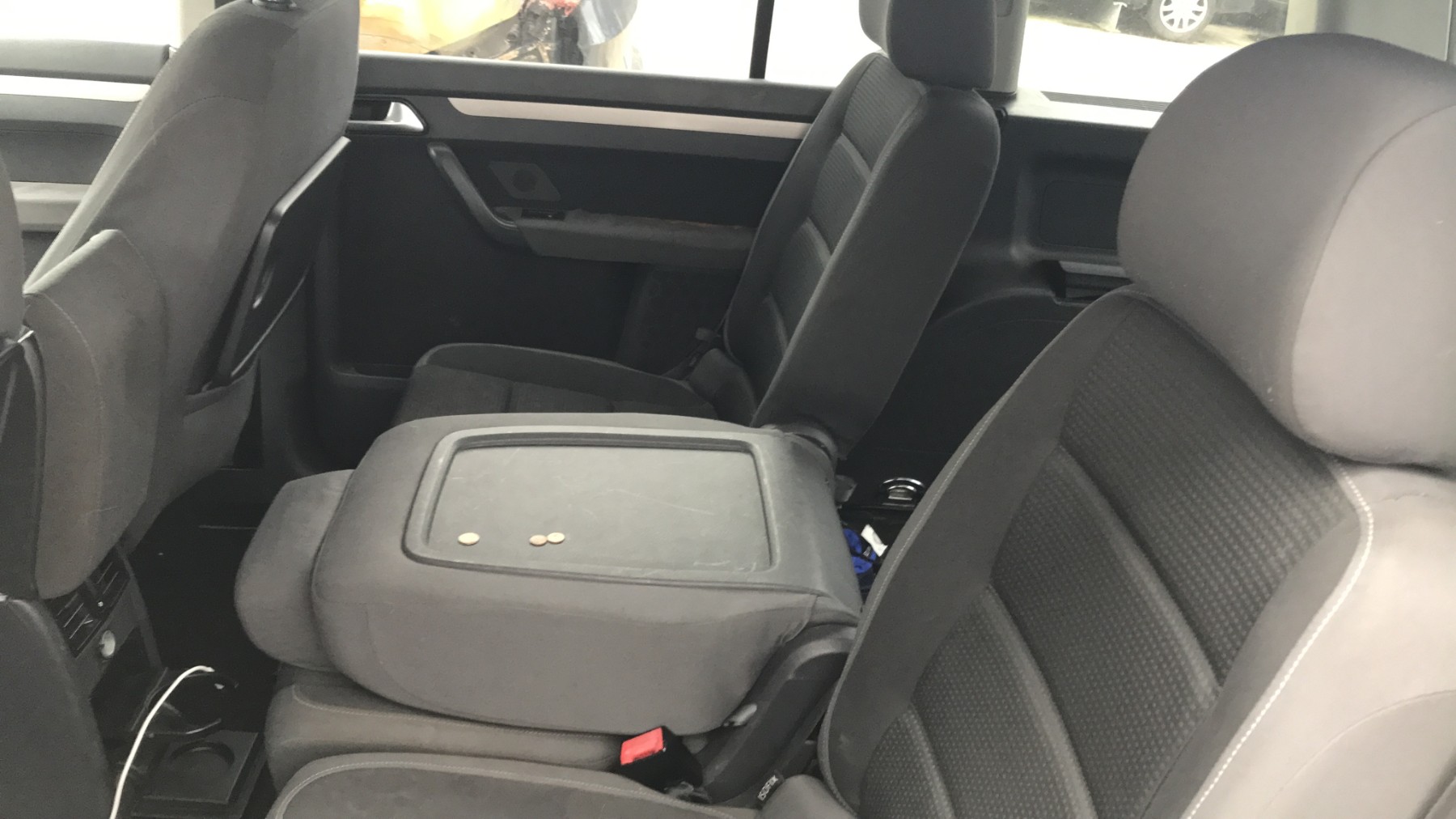 Image VOLKSWAGEN TOURAN 1