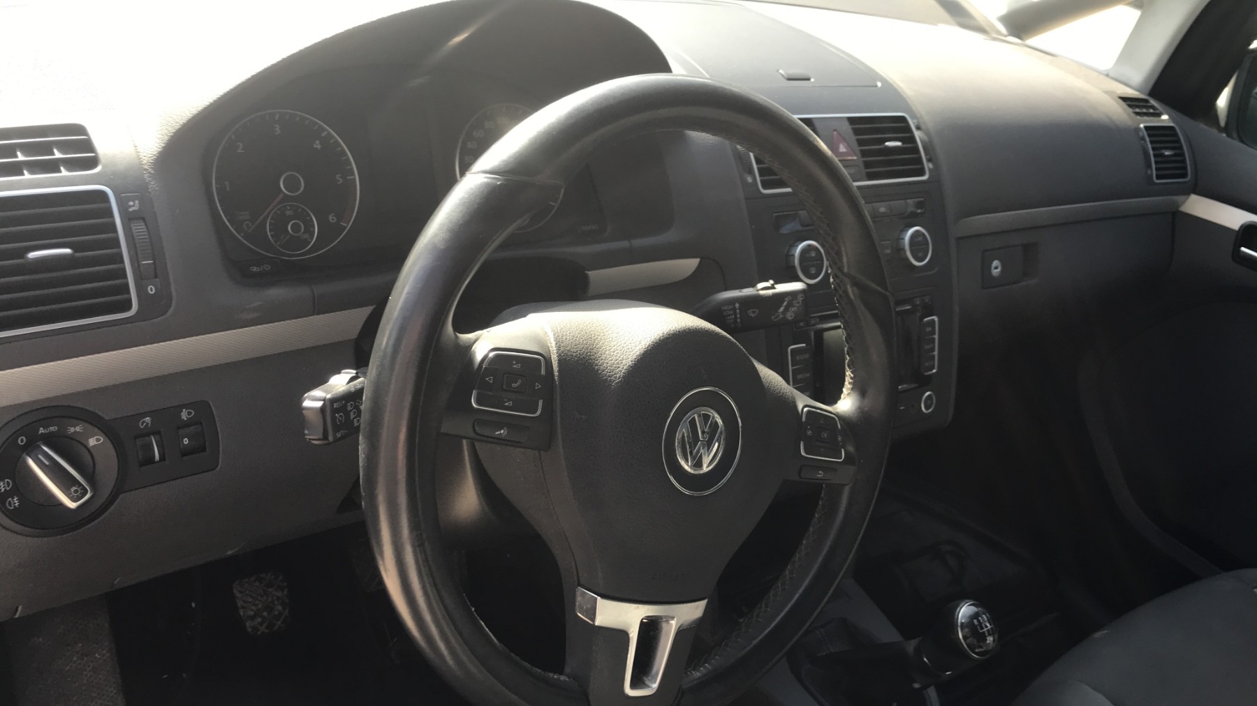 Image VOLKSWAGEN TOURAN 2