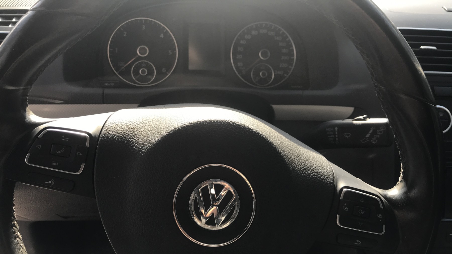 Image VOLKSWAGEN TOURAN 2
